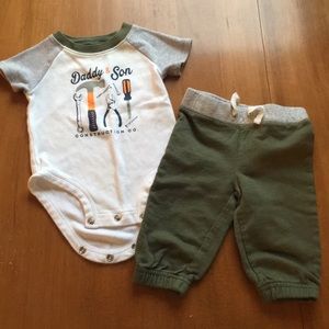 Carter’s matching set